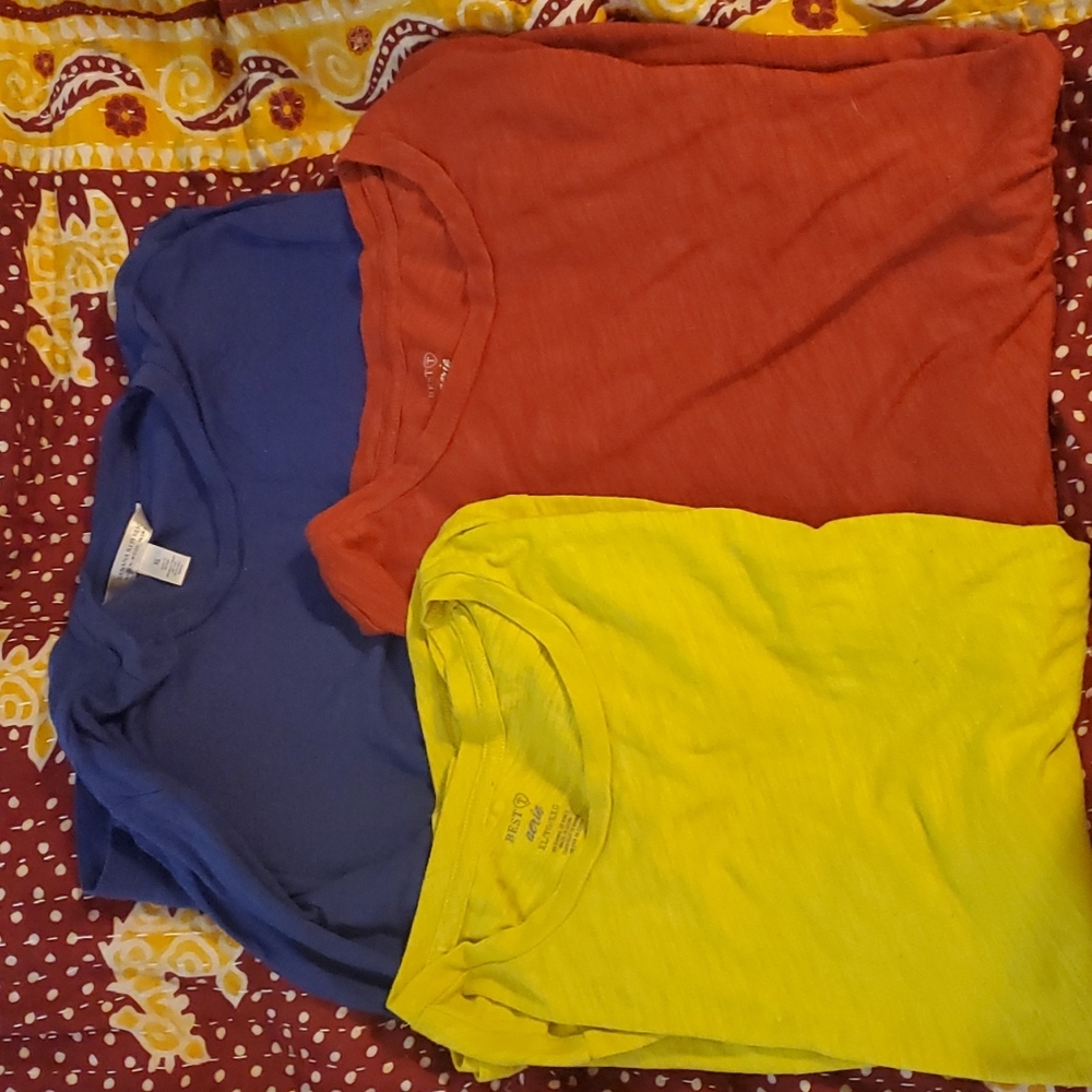 Bundle of 3 long sleeve tees. American eagle aerie banana republic.